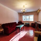 Doamna Ghica Apartament in bloc reabilitat, la intrarea in parc